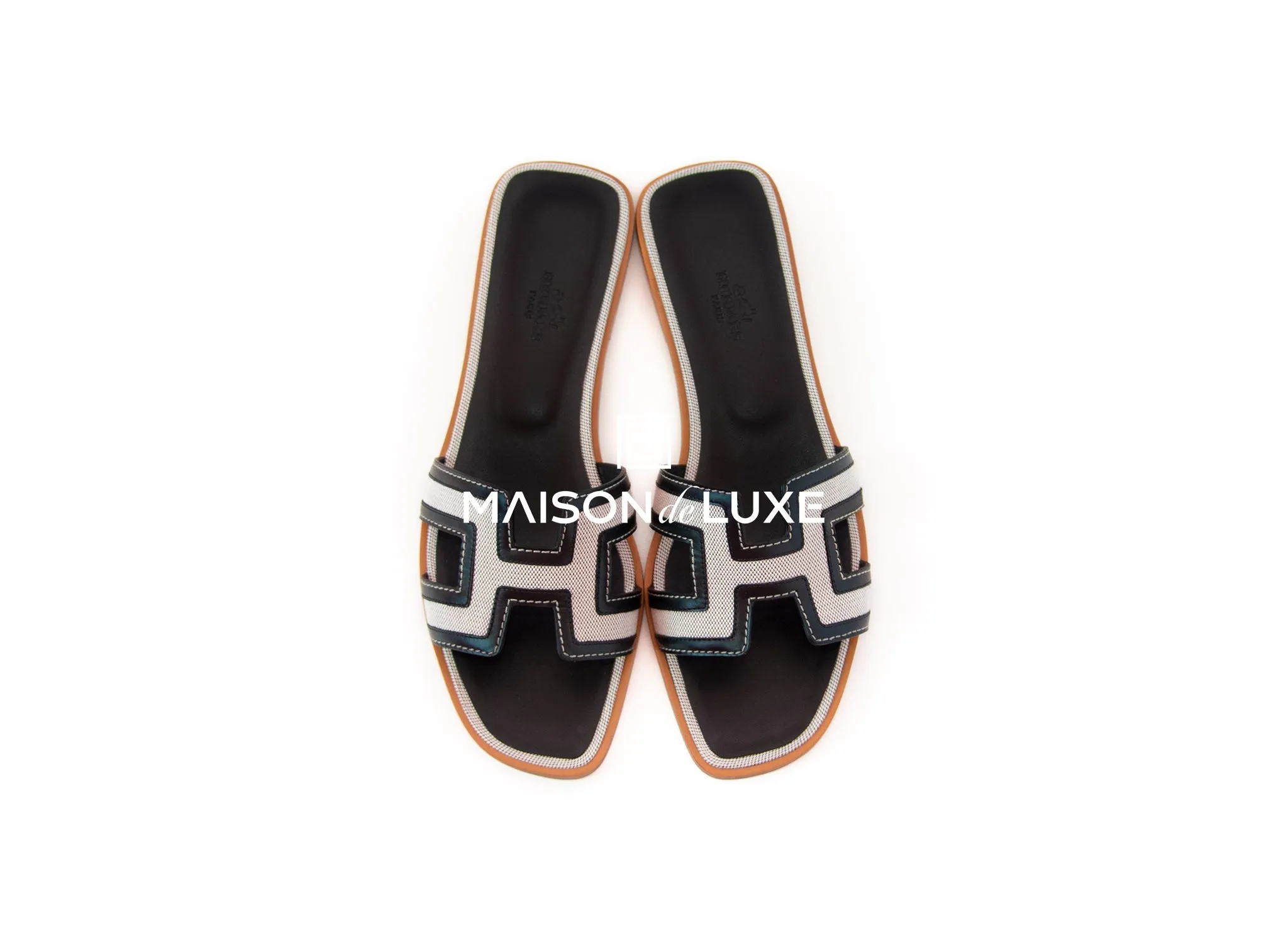Hermes Women's Canvas Prunoir / Noir Oran Sandal 38.5